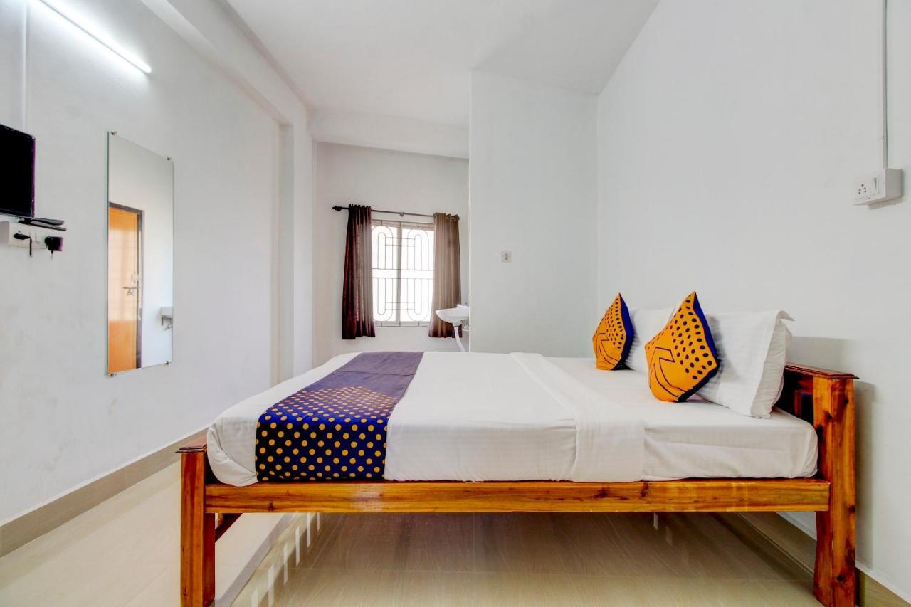 מניפלה Spot On Hotel Samruddhi Residency מראה חיצוני תמונה