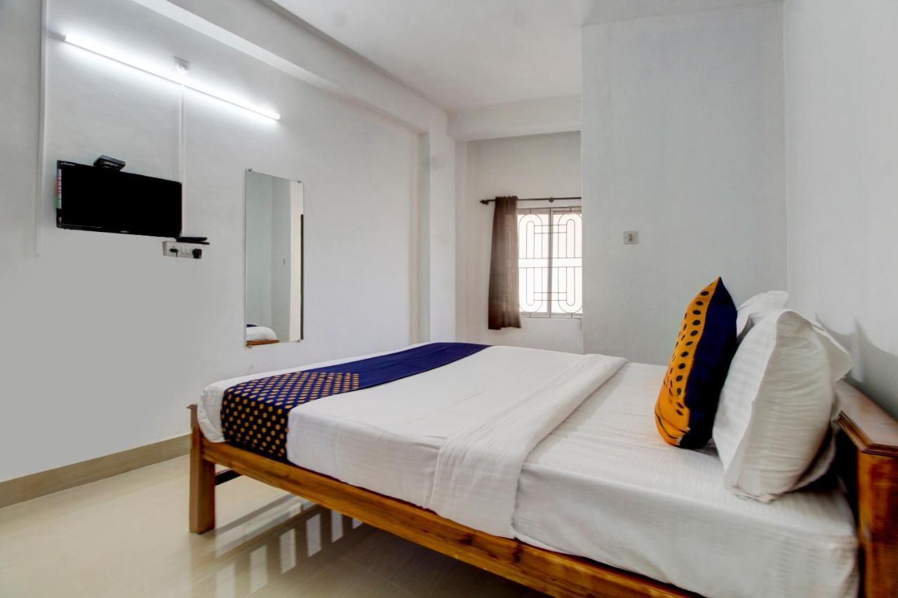 מניפלה Spot On Hotel Samruddhi Residency מראה חיצוני תמונה
