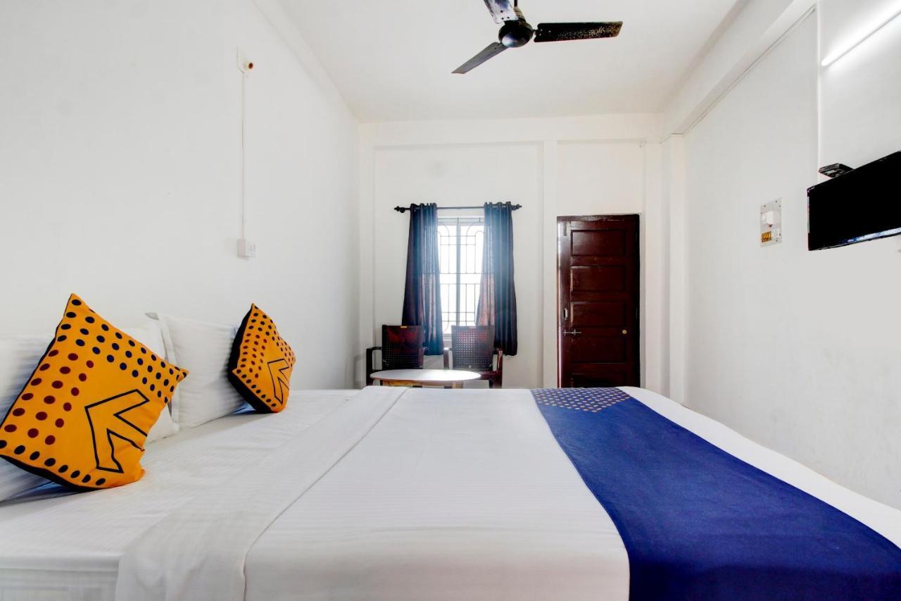 מניפלה Spot On Hotel Samruddhi Residency מראה חיצוני תמונה