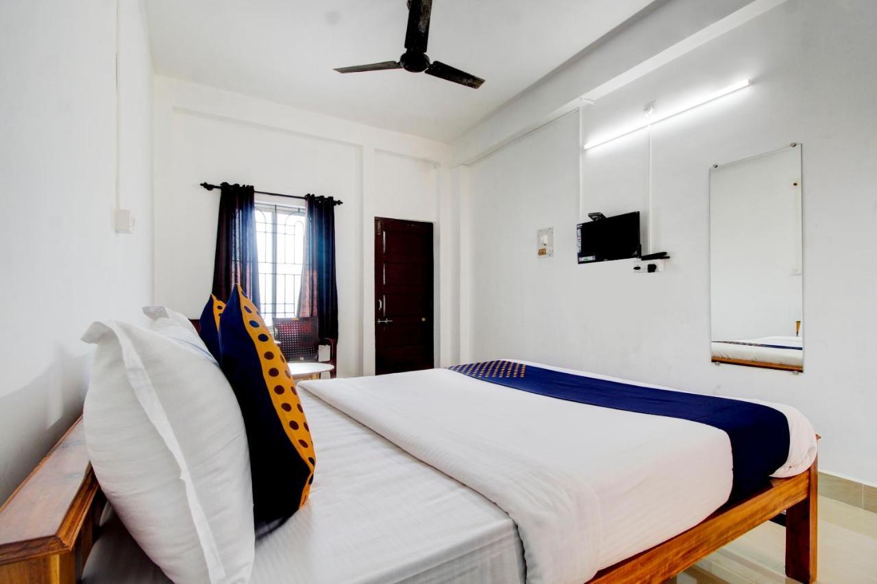 מניפלה Spot On Hotel Samruddhi Residency מראה חיצוני תמונה