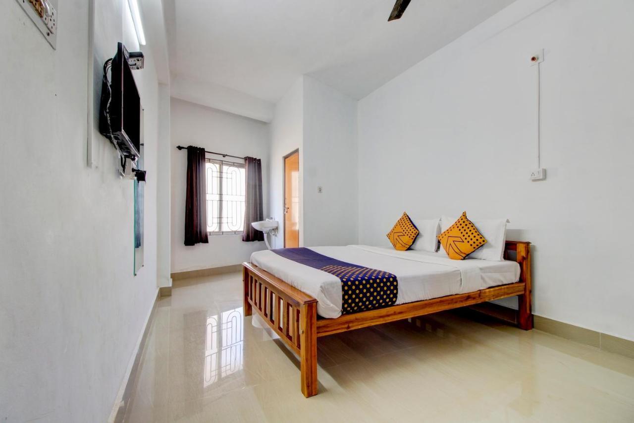 מניפלה Spot On Hotel Samruddhi Residency מראה חיצוני תמונה